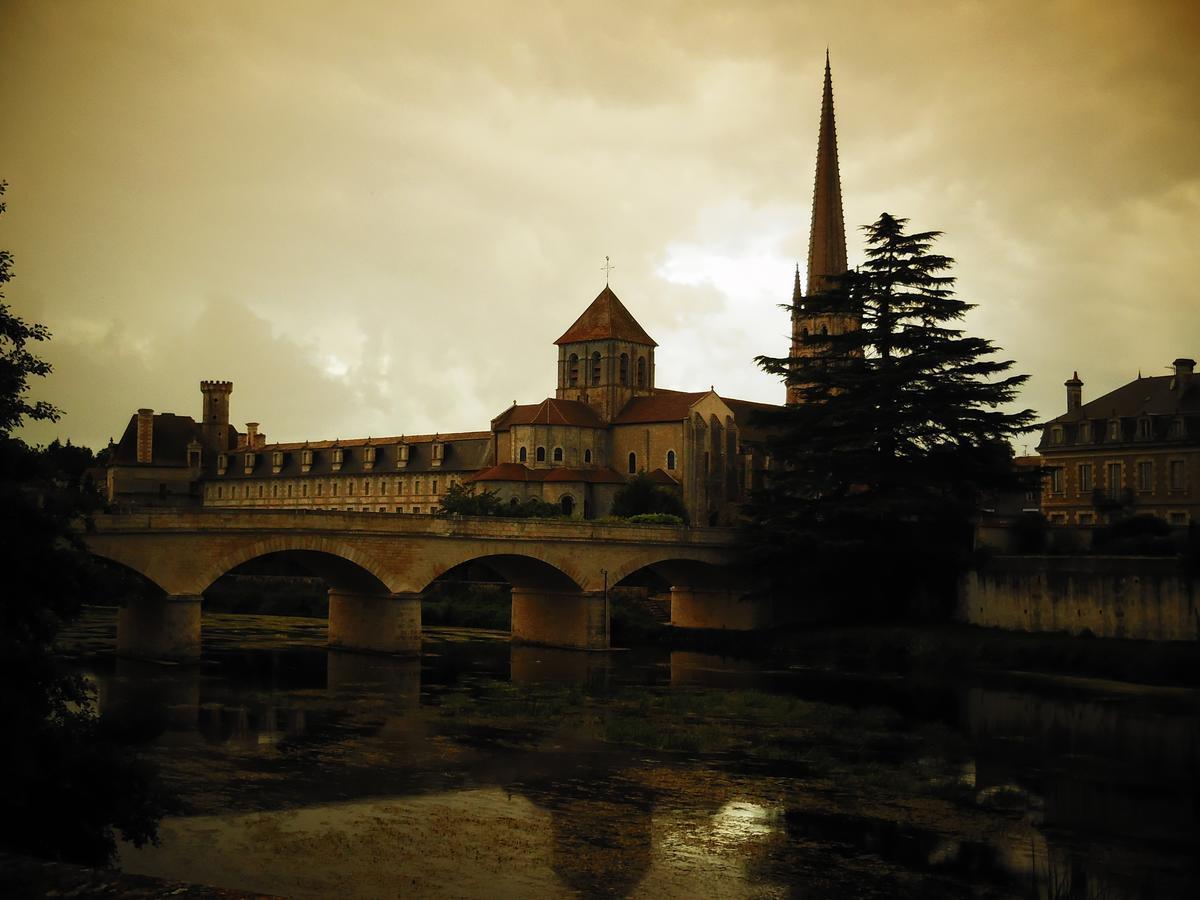 Hotel De L'Abbaye Saint-Savin  Buitenkant foto